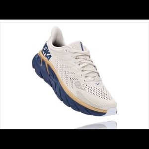 Hoka One One Clifton 7